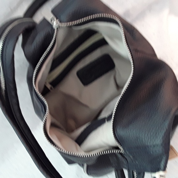 VALENTINA ITALIAN LEATHER BACKPACK - Picture 4 of 6